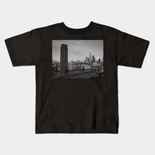 London skyline.. i love it Kids T-Shirt